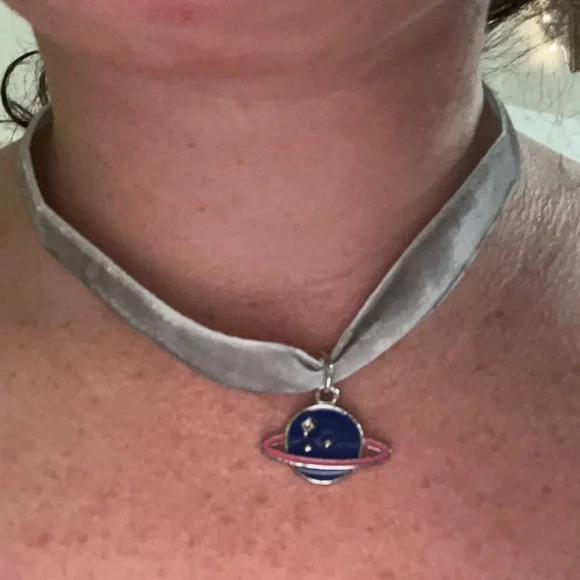 ❤️‍🔥BOGO FREE Outer Space Planet y2K Velvet Choker Necklace Boutique Jewel - Picture 2 of 3